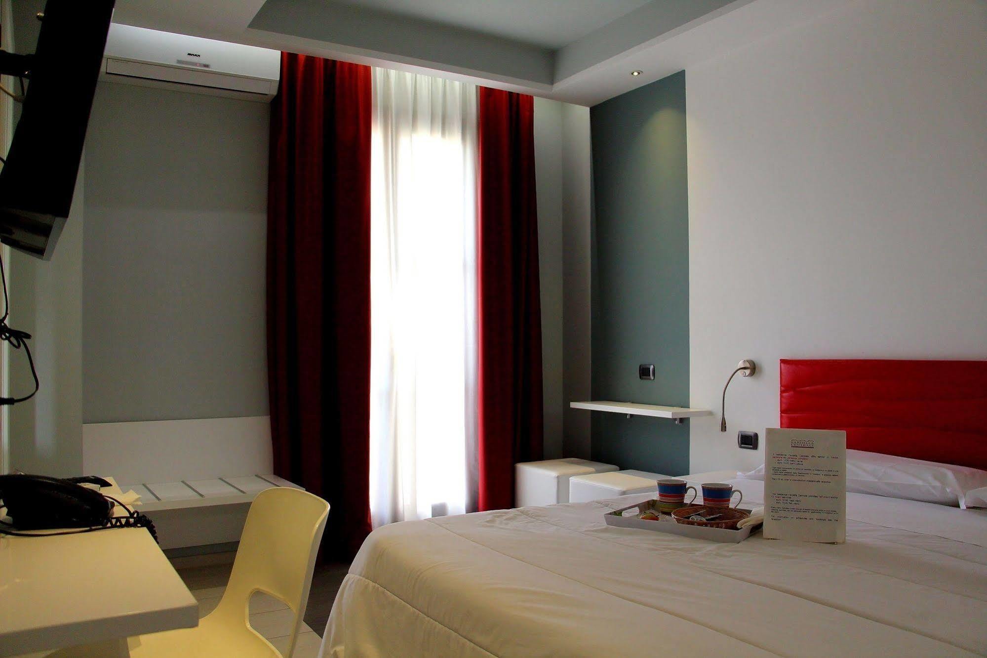 Casa Vacanze Fardella Centrale Trapani Bagian luar foto